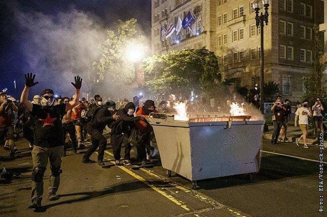 Джордж Флойд - В ходе акций протеста в 22 американских городах арестованы 1700 человек - usa.one - США - Нью-Йорк