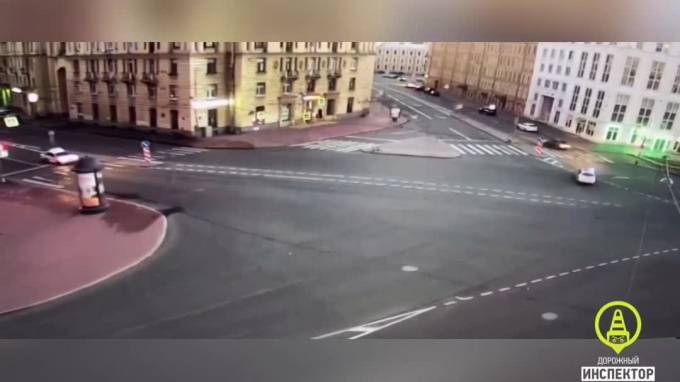 В ночь на воскресенье в погоне за нетрезвым водителем инспекторам ГИБДД пришлось стрелять - piter.tv - Санкт-Петербург