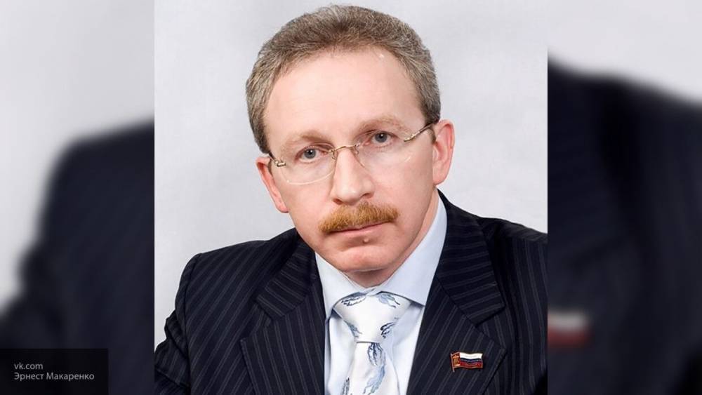 Эрнест Макаренко - Генрих Гиммлер - Макаренко: блокировка неугодных Западу в Facebook говорит о необходимости усилить Рунет - politexpert.net - США - Германия - Польша - Варшава