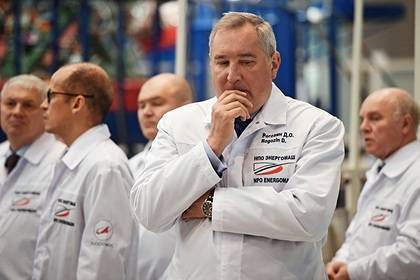 Дмитрий Рогозин - Илон Маск - Рогозин отреагировал на стыковку Crew Dragon c МКС - lenta.ru - Россия