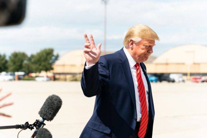 Дональд Трамп - Владимир Корнилов - Джордж Флойд - Корнилов рассказал, чем может обернуться для США признание "Антифа" террористами - usa.one - США - Миннеаполис