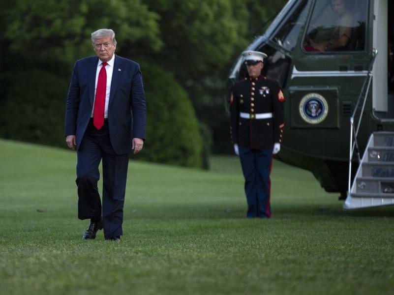 Дональд Трамп - Трамп потребовал признать “Антифа” террористами на фоне бунтов - sobesednik.ru - США