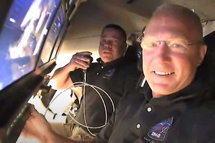 Роберт Бенкен - Crew Dragon - Crew Dragon доставил астронавтов NASA на МКС - Cursorinfo: главные новости Израиля - cursorinfo.co.il - США - Израиль