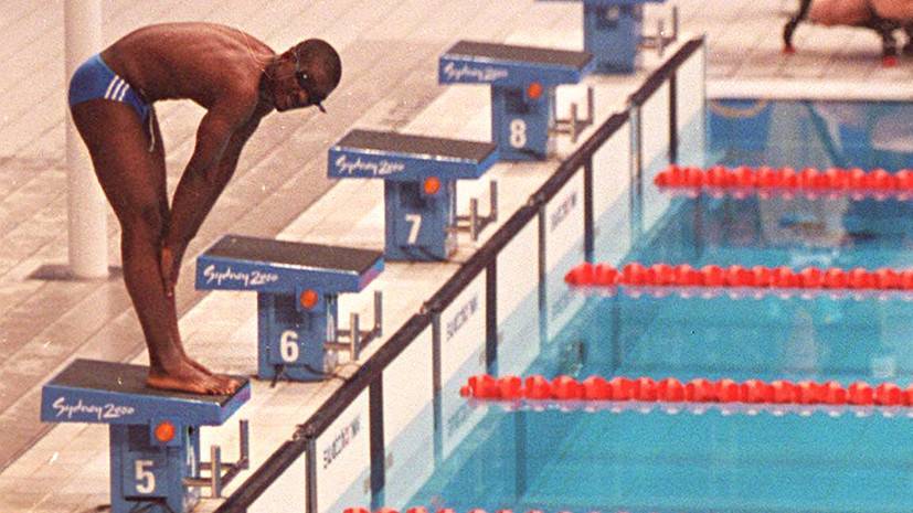 Двухминутный заплыв на 100 метров, падения в снег и промахи по мишеням: чем запомнились худшие спортсмены в истории Игр - russian.rt.com - Австралия - Экваториальная Гвинея