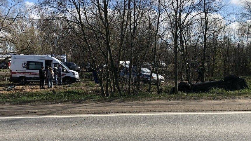 Трое детей попали в ДТП под Петербургом, взяв без спроса родительское авто - 5-tv.ru - Ленинградская обл. - Санкт-Петербург - Омск