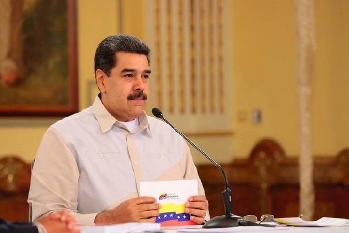 Николас Мадуро - Мадуро начал новую фазу военных учений в Венесуэле из-за конфликта - mk.ru - Венесуэла