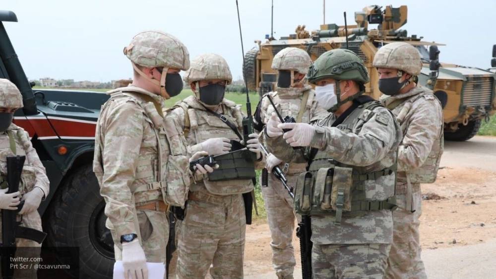 Военные РФ и Турции провели совместное патрулирование трассы М-4 в сирийском Идлибе - nation-news.ru - Россия - Сирия - Турция - провинция Идлиб
