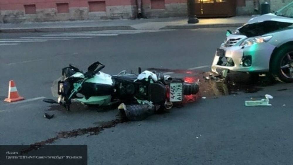 Владислава Грин - Два человека погибли при столкновении Audi с мотоциклом в Калининграде - nation-news.ru - Россия - Калининград