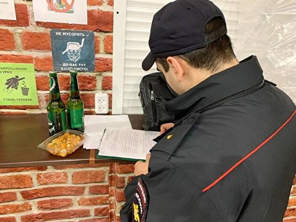 За сутки в Зауралье выявлено 15 фактов продажи алкоголя по время «сухого закона» - znak.com - Россия - Курганская обл.