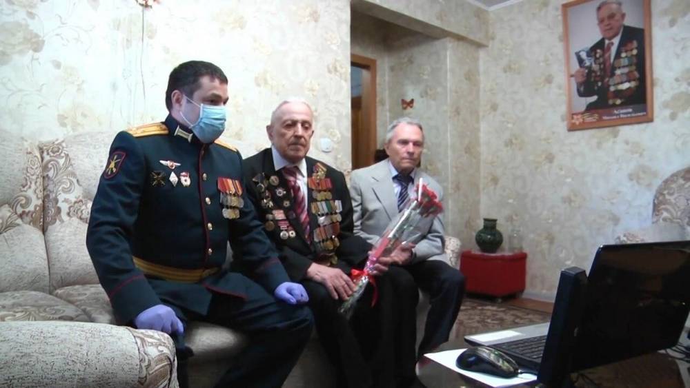 Онлайн-парад для ветерана. - riafan.ru - Белоруссия - Литва - Витебск