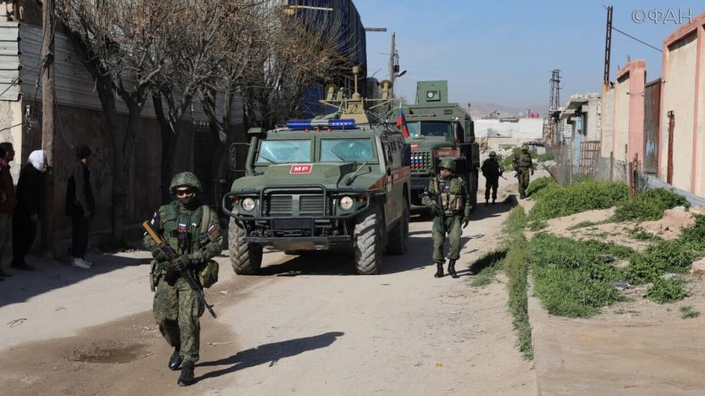 Военная полиция РФ спасла американских военнослужащих от толпы сирийцев - riafan.ru - Россия - США - Сирия - Дамаск - Вьетнам - Камышлы
