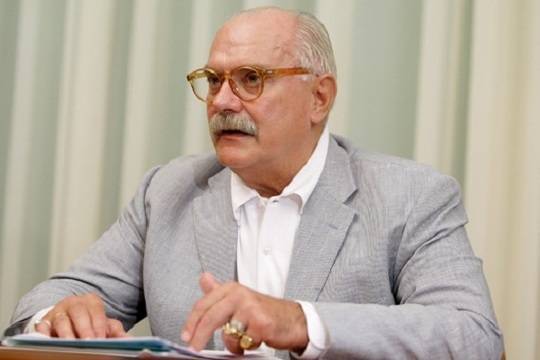 Вильям Гейтс - Никита Михалков - Передачу Михалкова не уберут из эфира после выпуска о чипировании - versia.ru - Россия