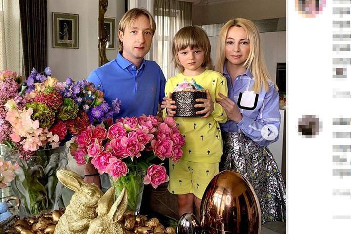 Яна Рудковская - Евгений Плющенко - Рудковская снова ответила на слухи о болезни сына Гном Гномыча - mk.ru