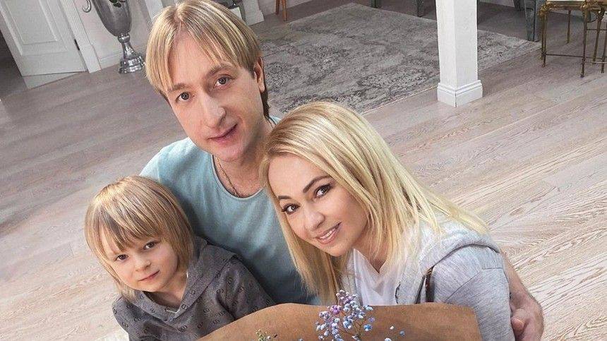Яна Рудковская - Александр Плющенко - Рудковская намерена судиться в Страсбурге со СМИ, сообщившими о «ненормальности» ее сына - 5-tv.ru
