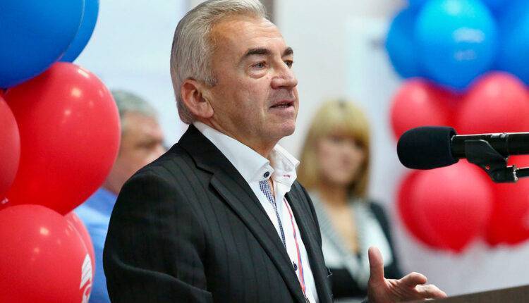 Радий Хабиров - Сергей Бебенин - Спикер заксобрания Ленобласти заразился коронавирусом - newtvnews.ru - Ленинградская обл. - Башкирия