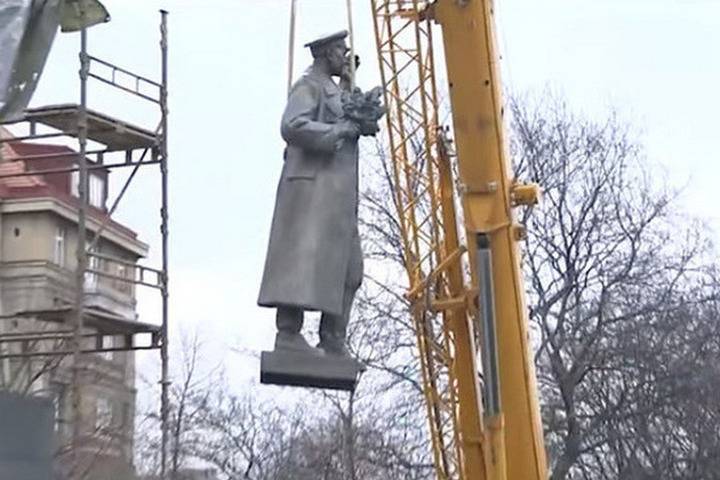 Иван Конев - Староста района Прага-6 пожаловался на Россию в Еврокомиссию - mk.ru - Москва - Россия - Чехия - Прага