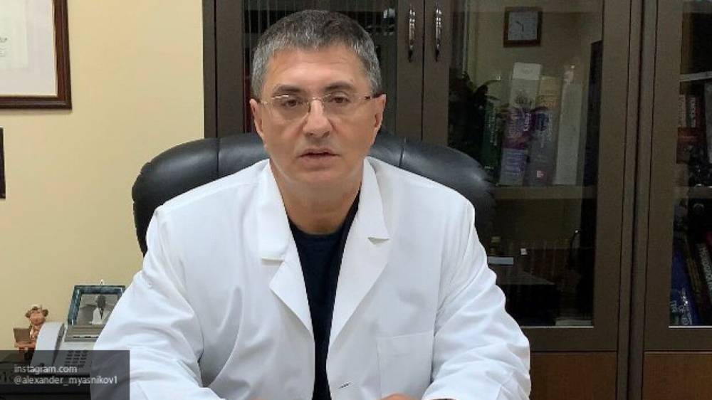 Александр Мясников - Мясников описал жизнь россиян во время пандемии коронавируса одной фразой - nation-news.ru - Россия