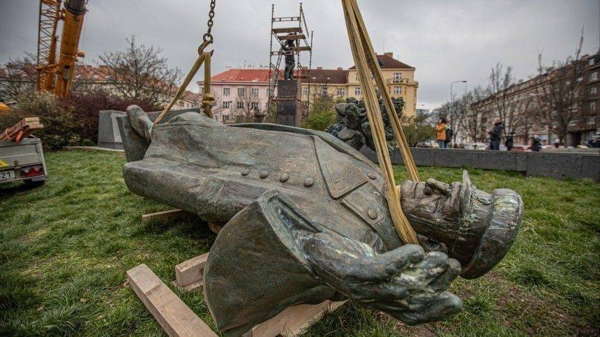 Иван Конев - Инициатор демонтажа памятника Коневу в Праге пожаловался на Россию - 5-tv.ru - Россия - Чехия - Ляйен - Прага