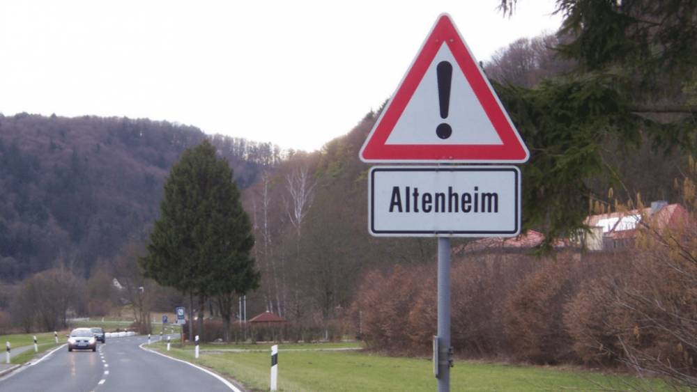 Пенсионерам не хватает денег на проживание в домах престарелых - germania.one - Германия - Берлин - ГДР - Бавария