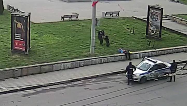 Рыбинский полицейский застрелил собаку, охраняющую пьяного хозяина - vesti.ru - Ярославская обл. - Рыбинск
