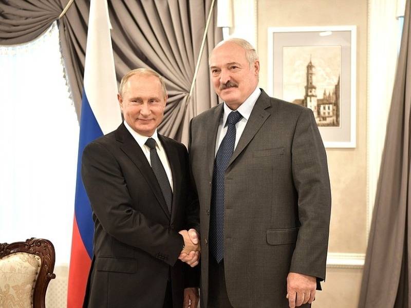 Александр Лукашенко - "Это же наши родные братья": Лукашенко предложил РФ транслировать парад в Минске - sobesednik.ru - Россия - Белоруссия - Минск