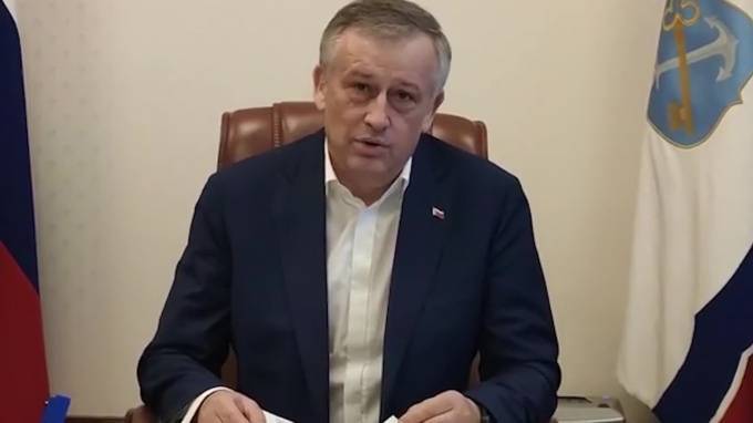 Александр Дрозденко - В семи районах Ленобласти ввели "масочный" режим - piter.tv - Ленинградская обл. - Московская обл.