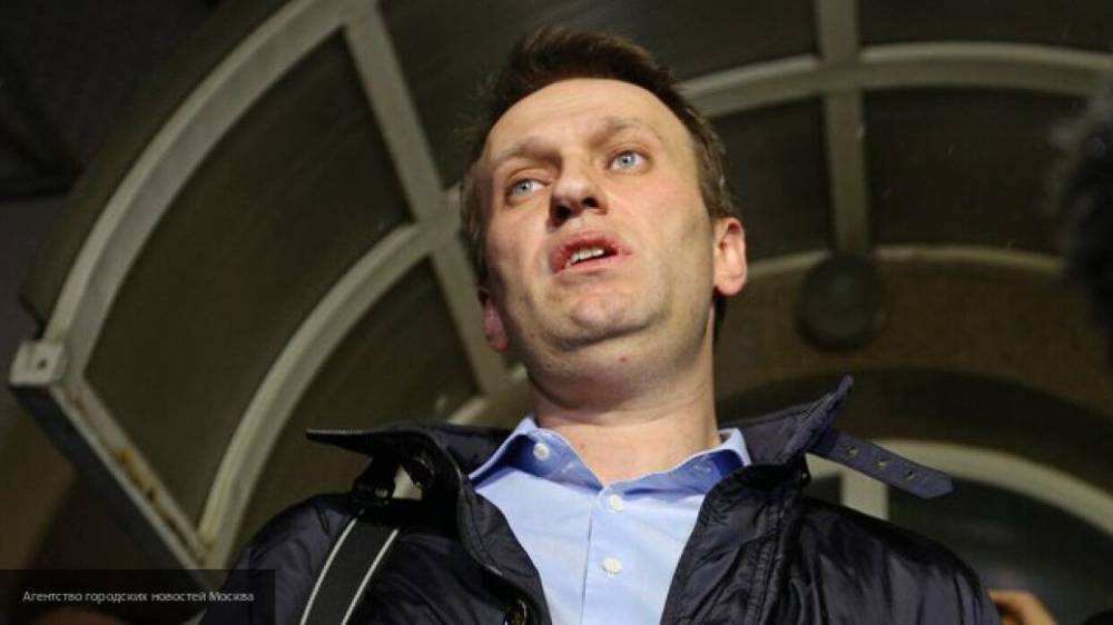 Алексей Навальный - Анастасия Васильева - Навальный решил создать профсоюз после фейка о борьбе студентов с COVID-19 - politexpert.net