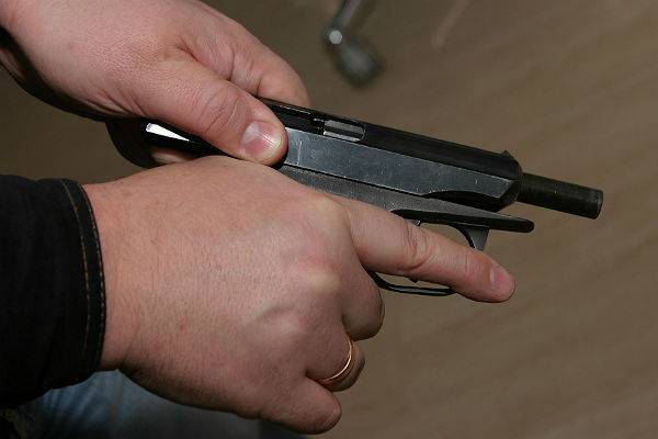 В Новороссийске моряк подстрелил нарушителя самоизоляции - trud.ru - Краснодарский край - Новороссийск