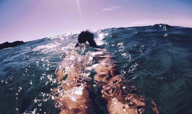 Соцсеть Instagram ограничила просмотр фотографий с хэштегом #море во время действия карантинных мер - og.ru