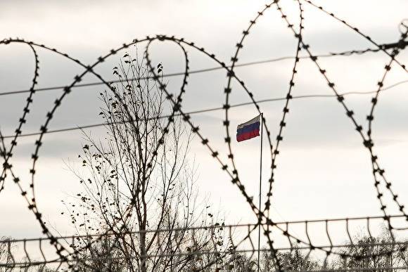 В Мурманской области школы решили обнести колючей проволокой и системой от подкопов - znak.com - Мурманская обл.