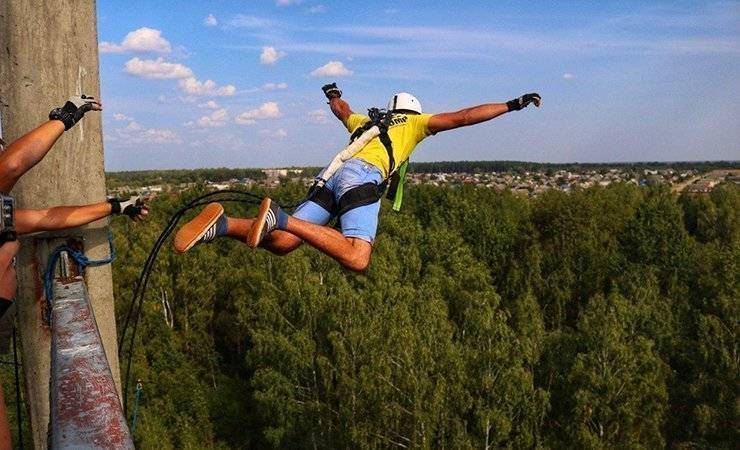 «Если человек прыгает вниз с крыши, не обязательно звонить в милицию...» Как жлобинские ребята прыгают с высоток и почему им это нравится — фото, видео - gomel.today