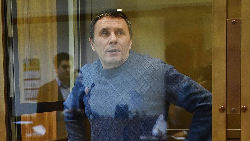 «Открытые медиа»: Осужденный за взятку экс-офицер СКР Ламонов освободился по УДО и заразился коронавирусом - theins.ru - Москва - Россия