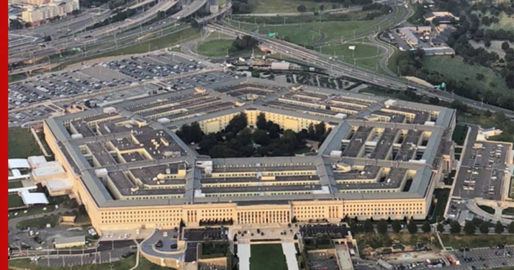 Дональд Трамп - Николас Мадуро - Марк Эспер - В Пентагоне отвергли причастность США к вторжению в Венесуэлу - profile.ru - США - Венесуэла