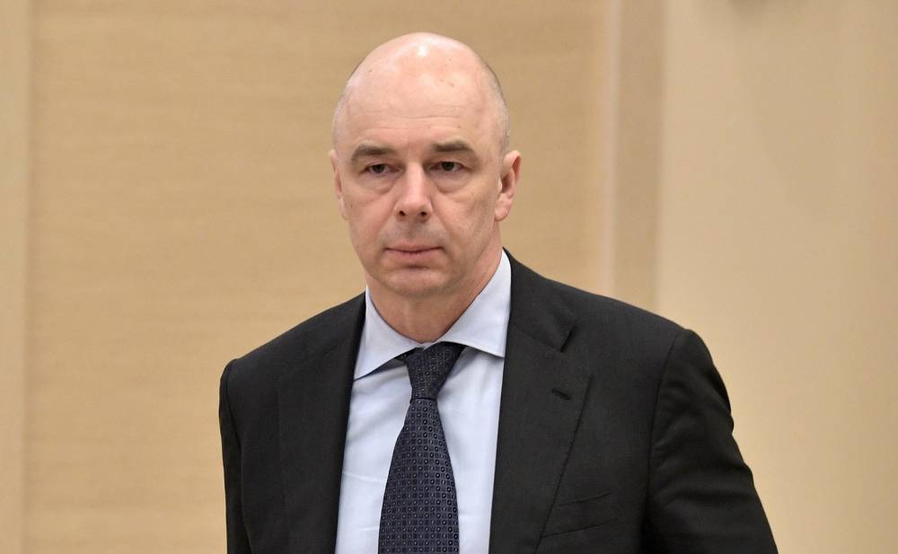 Антон Силуанов - Михаил Мишустин - Силуанов: Мишустин продолжает работать, несмотря на болезнь - vm.ru - Россия