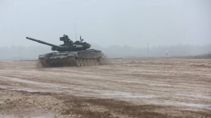 В Сирию переброшено более сотни российских танков Т-90 - piter.tv - Россия - Сирия - Турция - Тартус