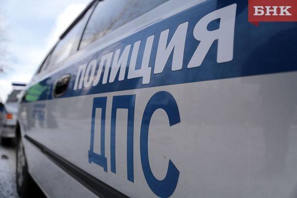 В Микуни водитель с 18-летним стажем въехал в бетонную плиту - bnkomi.ru - респ. Коми