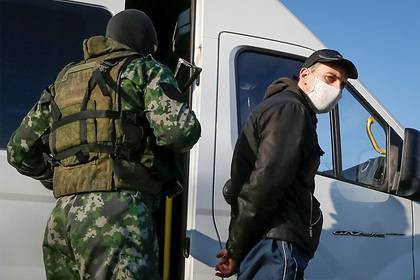 Владимир Зеленский - Украинские спецслужбы насчитали 214 пленных в Донбассе - lenta.ru - Украина - Киев - ДНР - ЛНР
