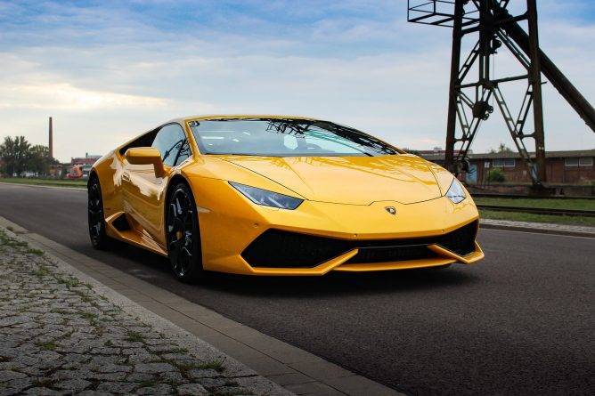 5-летний мальчик взял машину родителей и поехал покупать себе Lamborghini - usa.one - Юта - шт. Калифорния