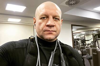 Владимир Соловьев - Николай Валуев - Александр Емельяненко - Емельяненко высмеял Соловьева - lenta.ru