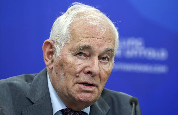 Леонид Рошаль - Рошаль рассказал о прошлогоднем закрытом обсуждении ЧС из-за эпидемии - newsland.com - Москва - Россия - Санкт-Петербург
