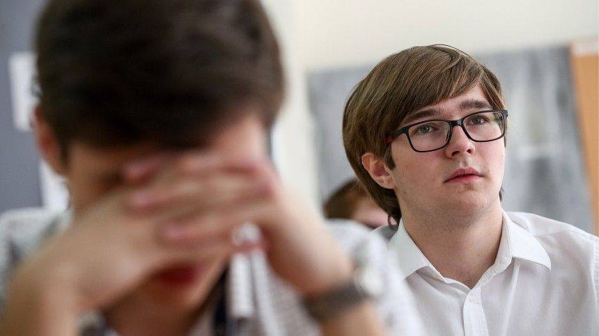 Сергей Кравцов - ЕГЭ могут перенести на конец лета из-за пандемии коронавируса - 5-tv.ru - Россия