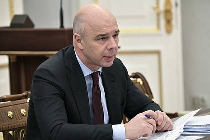 Антон Силуанов - Силуанов оценил возможность заморозки вкладов в банках - lenta.ru - Россия