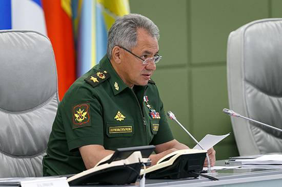 Сергей Шойгу - Валерий Герасимов - Россия 7 мая начнёт выводить из Италии помогавших бороться с COVID-19 военных - pnp.ru - Россия - Италия