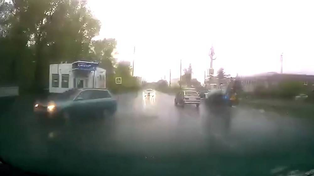 В Томске 10-летний мальчик устроил опасные гонки с ДПС (видео) - tvc.ru - Томск