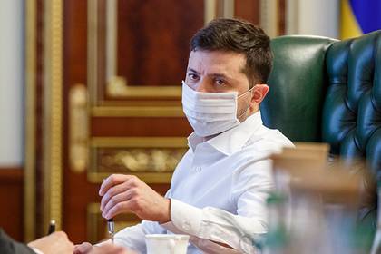 Владимир Зеленский - Александр Лукашенко - Зеленский отклонил приглашение Лукашенко приехать на парад 9 мая в Минск - lenta.ru - Украина - Белоруссия - Минск