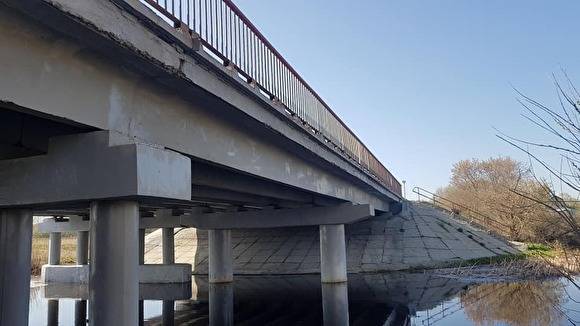 Власти нашли виновников загрязнения реки под Челябинском - znak.com - Челябинская обл. - Челябинск