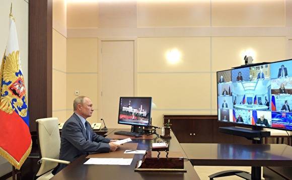 Владимир Путин - Михаил Мурашко - Путин поручил губернаторам за «ближайшие дни» выработать схемы смягчения ограничений - znak.com - Россия