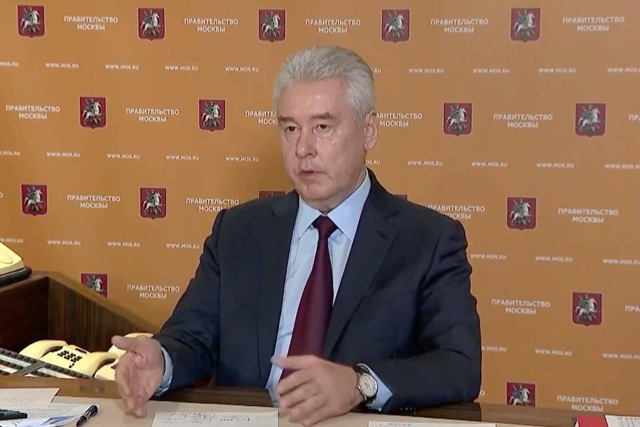 Владимир Путин - Сергей Собянин - Сергей Собянин: Выход из самоизоляции для сферы услуг в Москве пока преждевременный - vm.ru - Москва - Россия