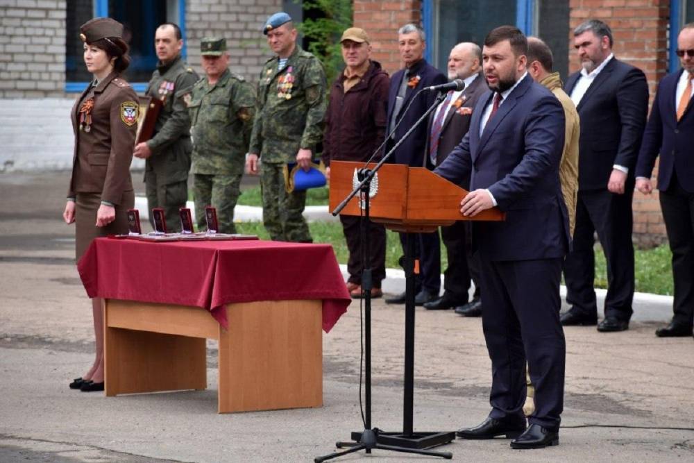 Денис Пушилин - Пушилин торжественно наградил ветеранов бригады «Восток» - politnavigator.net - ДНР