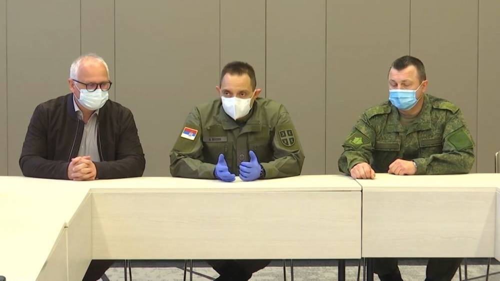 Александр Вулин - Сербия благодарит российских военных за помощь в борьбе с COVID-19. - riafan.ru - Россия - Сербия - Белград